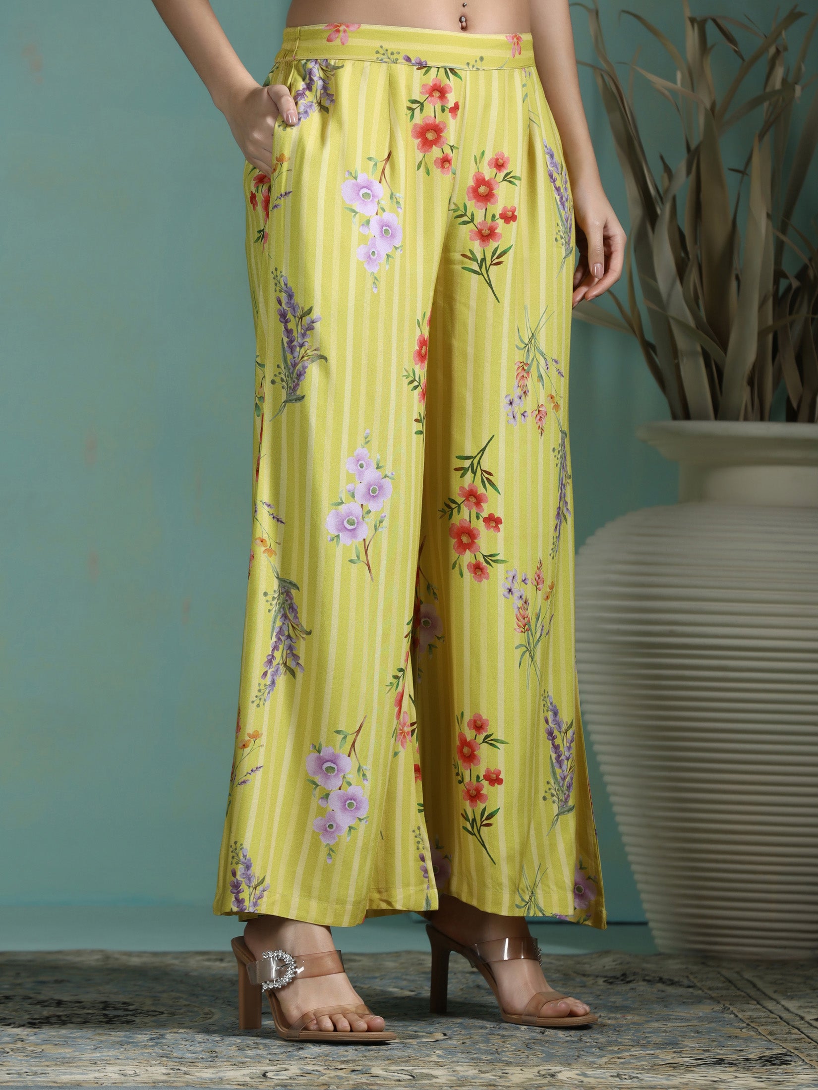 Women Liva Green Floral Print Co-Ord Set - Image 6