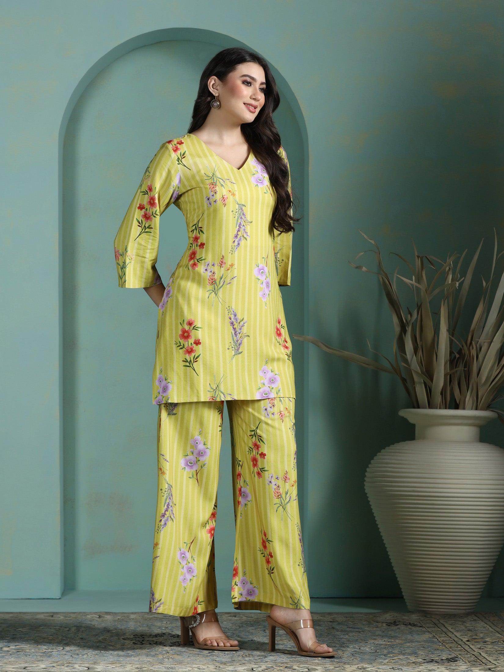 Women Liva Green Floral Print Co-Ord Set - Image 4