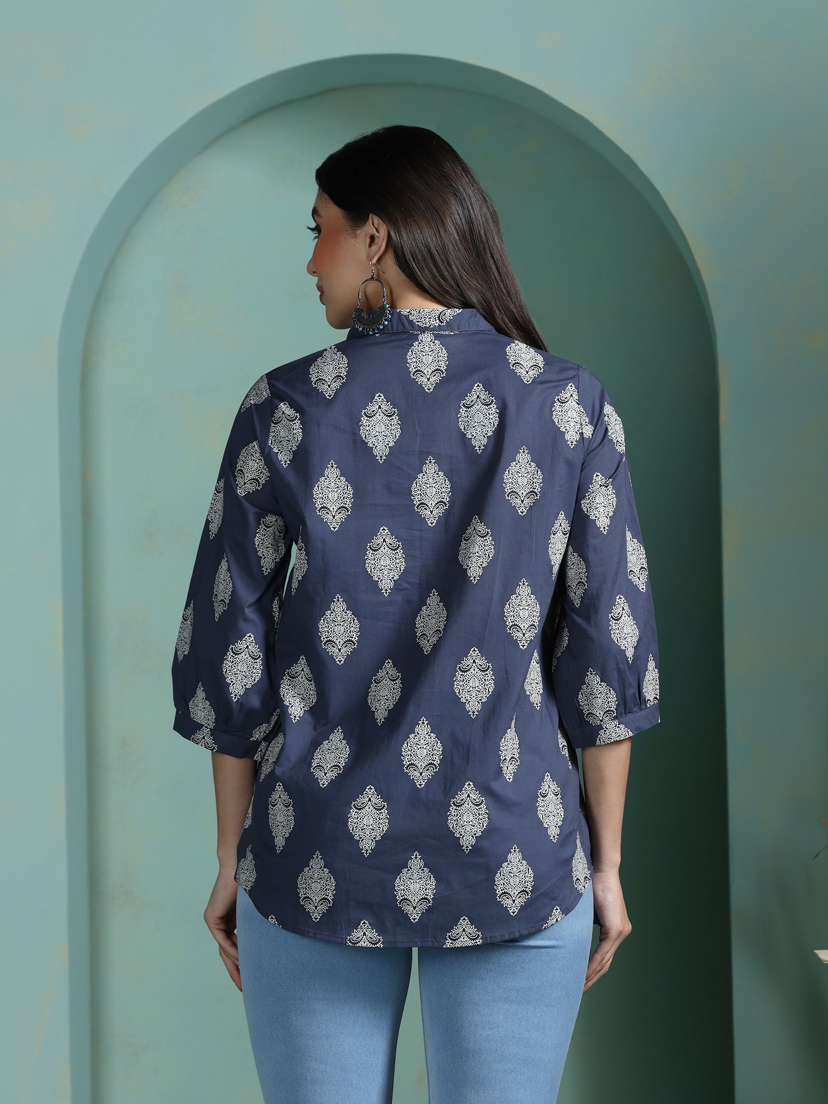 Women Cotton Grey Printed Tunic - Image 2