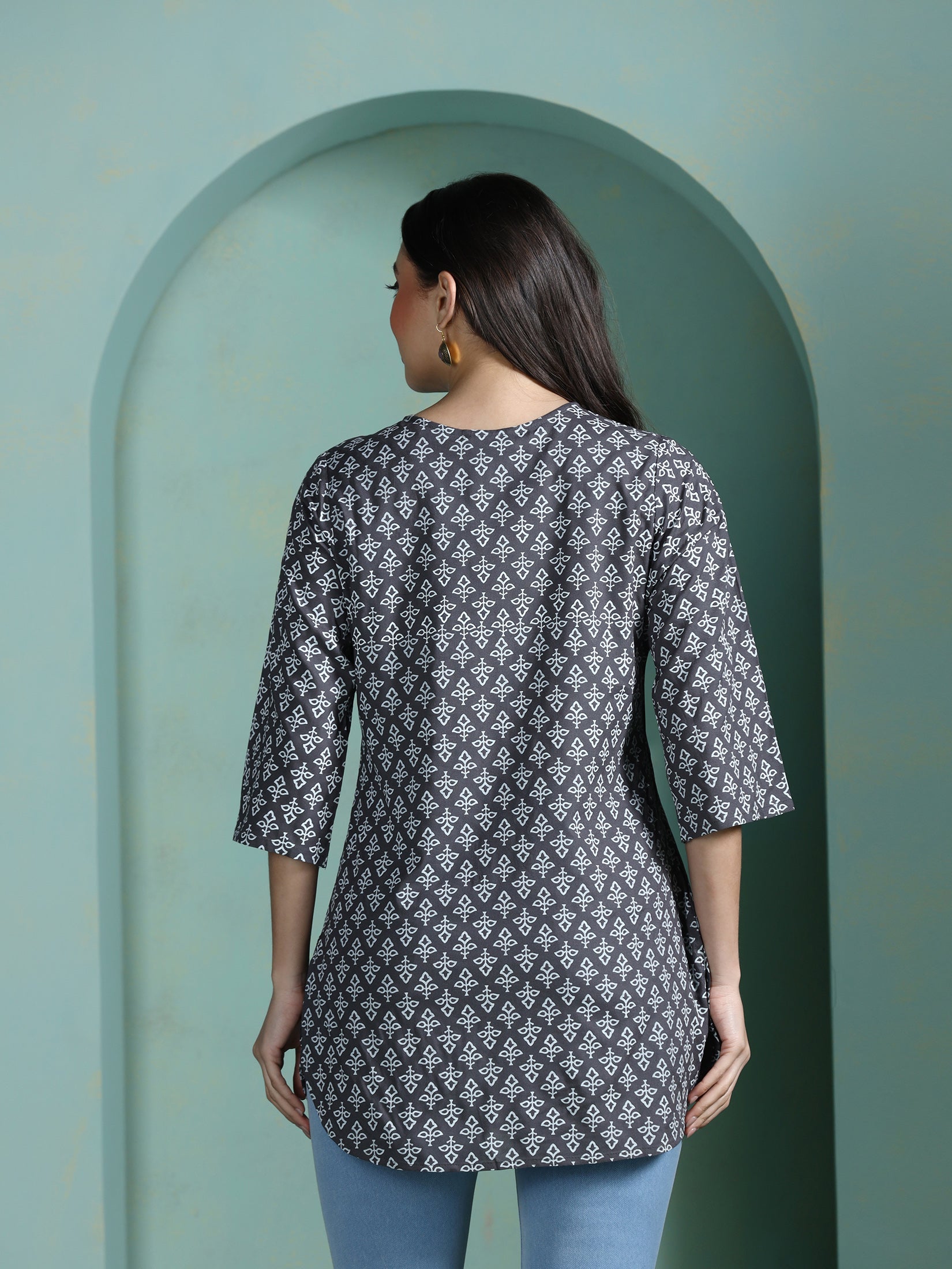 Women Liva Grey Printed Tunic - Image 2