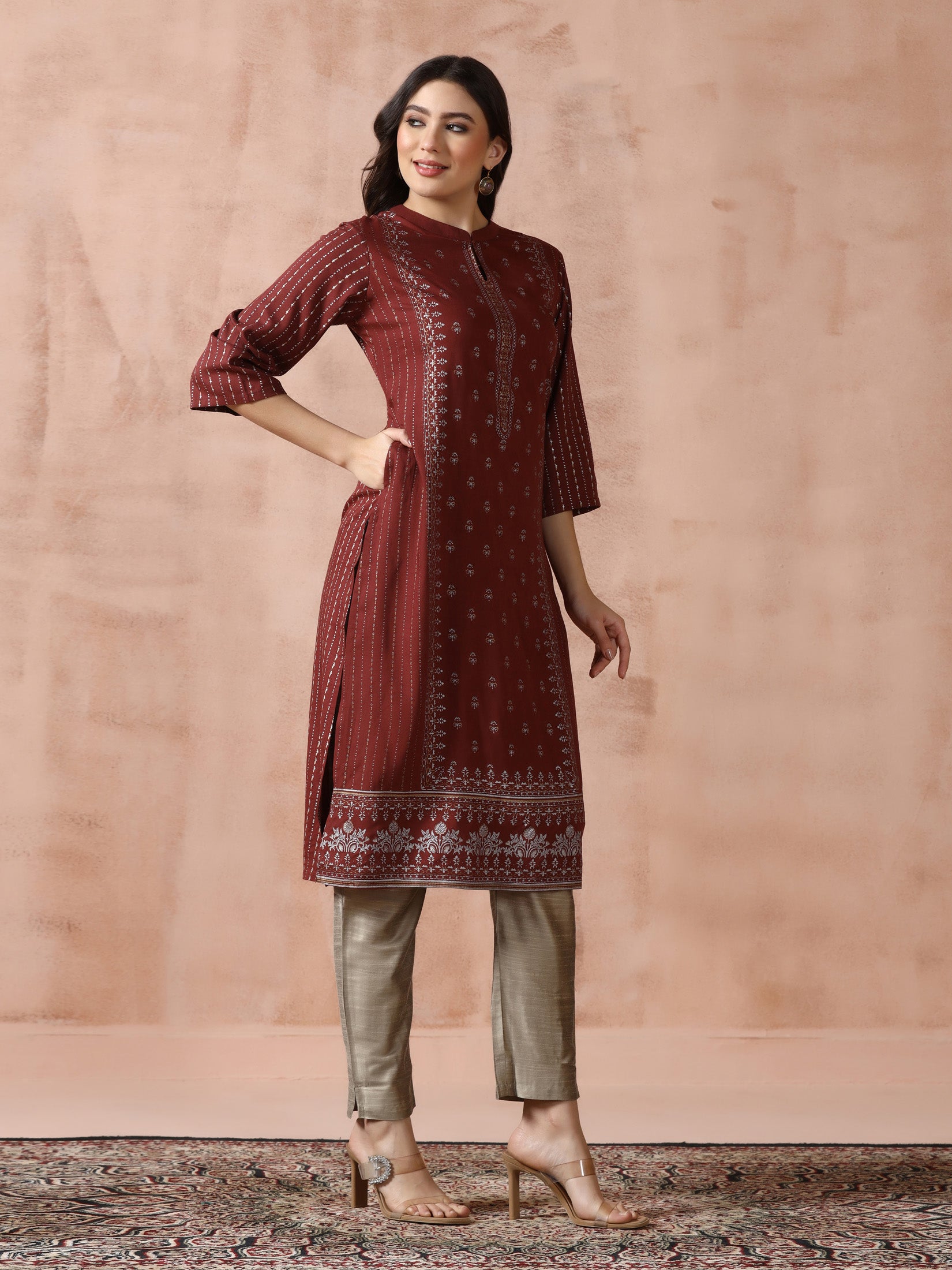 Women Liva Brown Placement Print Kurta - Image 4