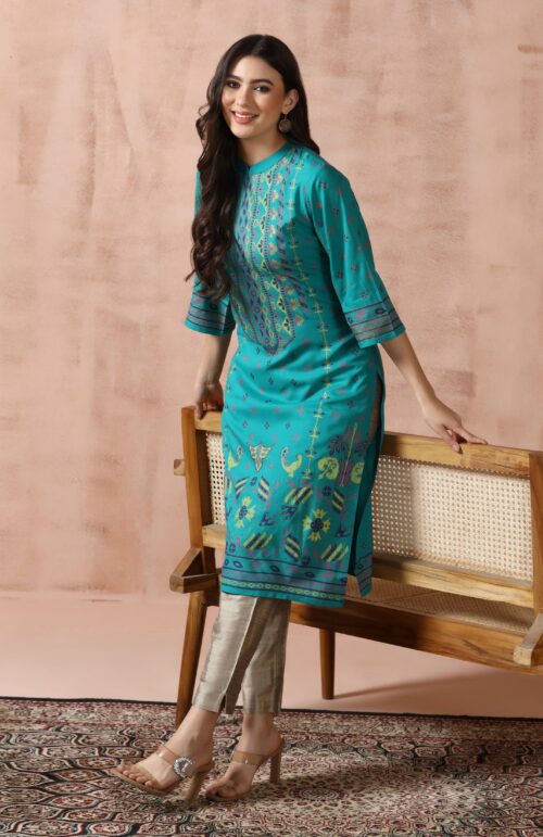Women Liva Blue Placement Print Kurta