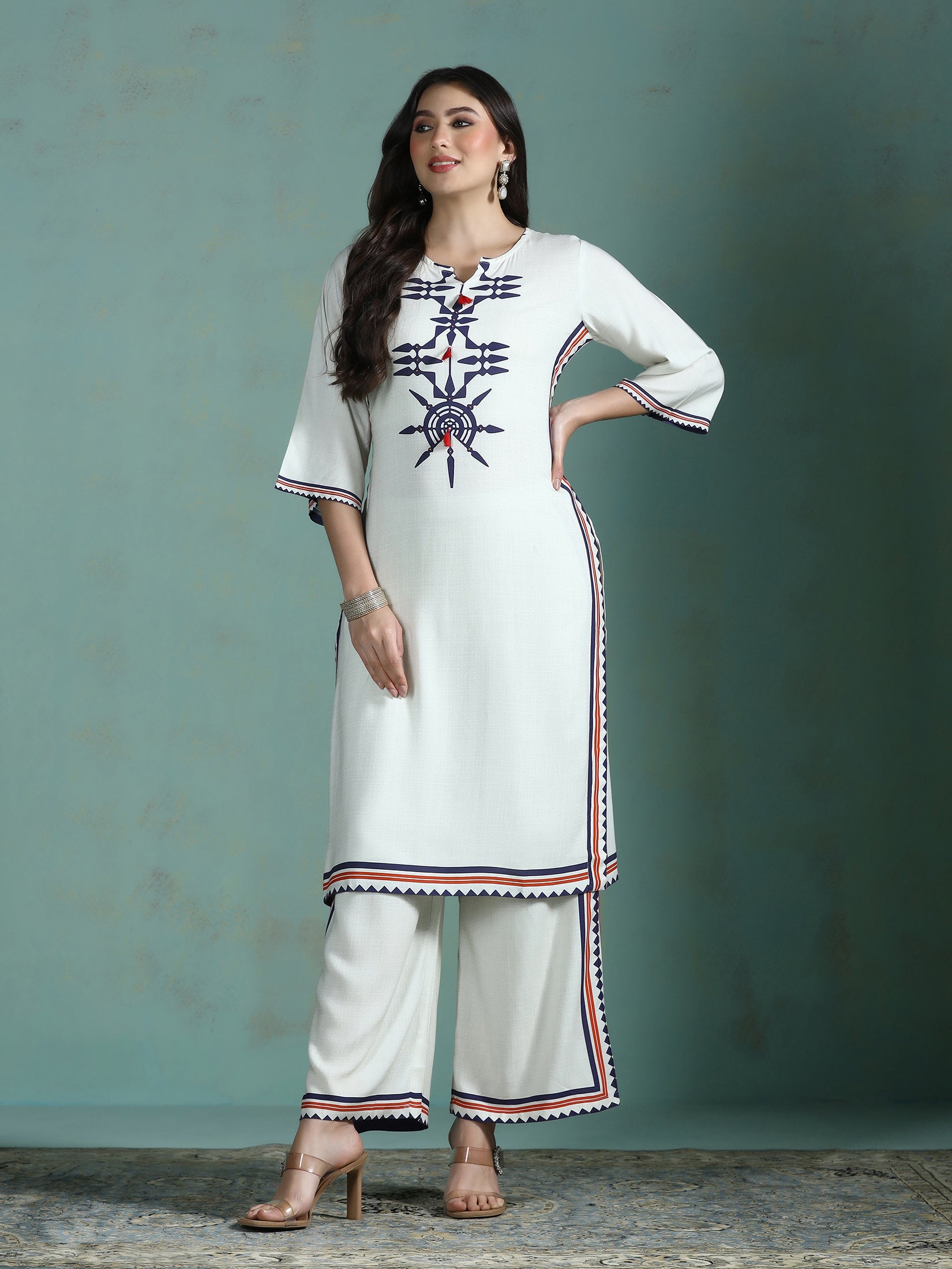 Women Liva Cream Printed Kurta With Comfort Pant - Image 5